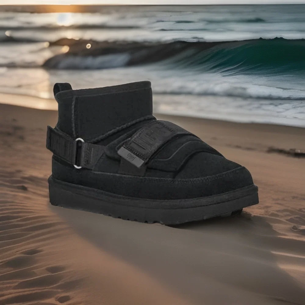 UGG Women's Classic Ultra Mini Hybrid Black Snow Boots - Size 8